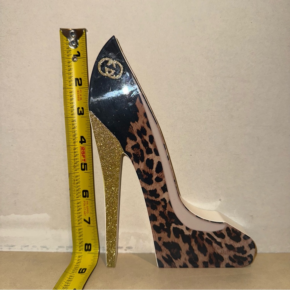 GUCCI LEOPARD HIGH HEEL WOODEN HOME DECOR TABLE TOP PIECE GOLD ACCENTS - Picture 5 of 6